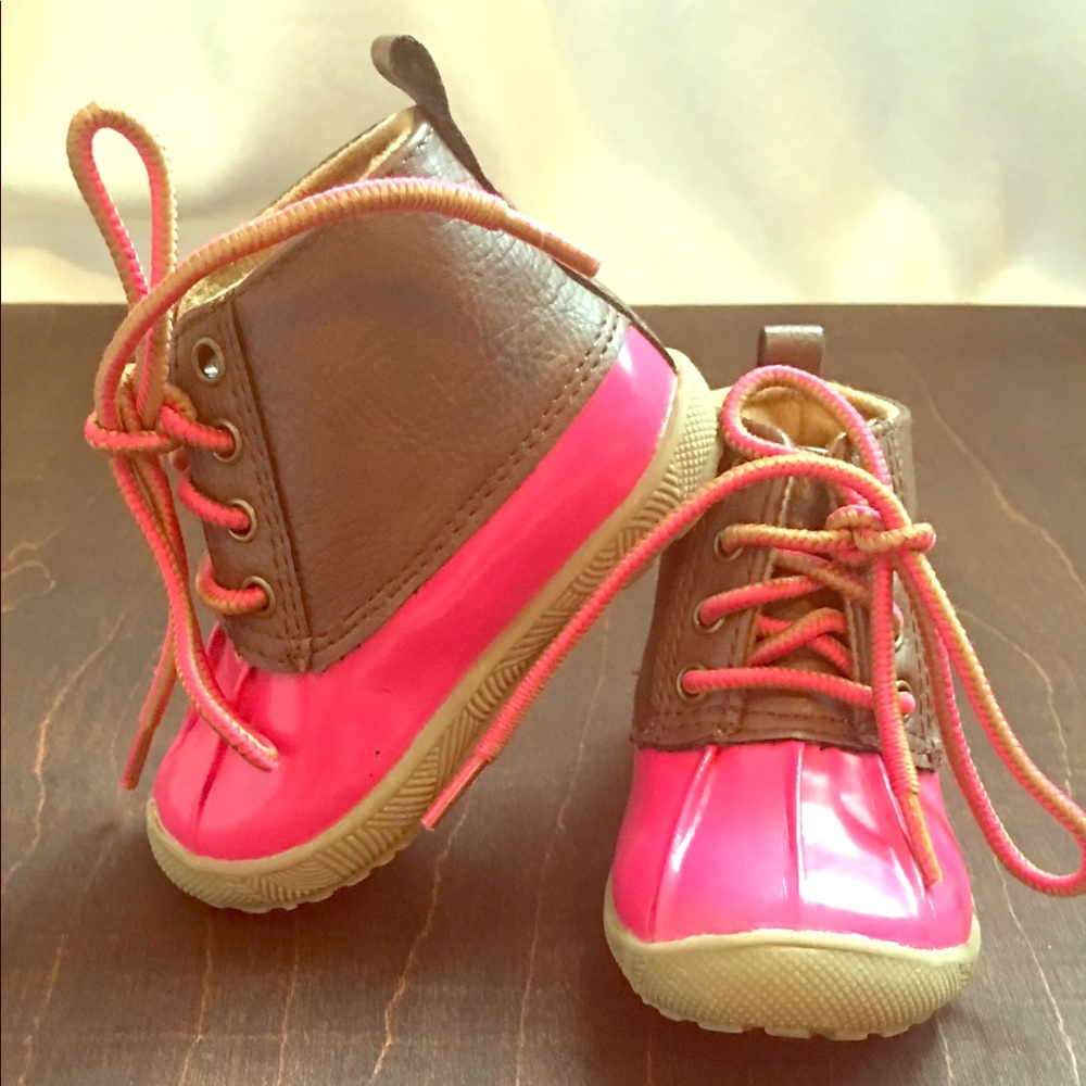 NBW girls duck boots